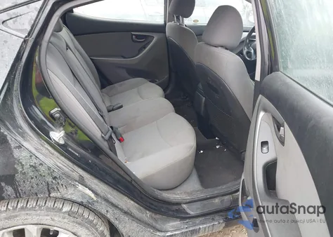 2014 Hyundai Elantra Se z USA, uszkodzony, nr VIN 5NPDH4AE4EH487886